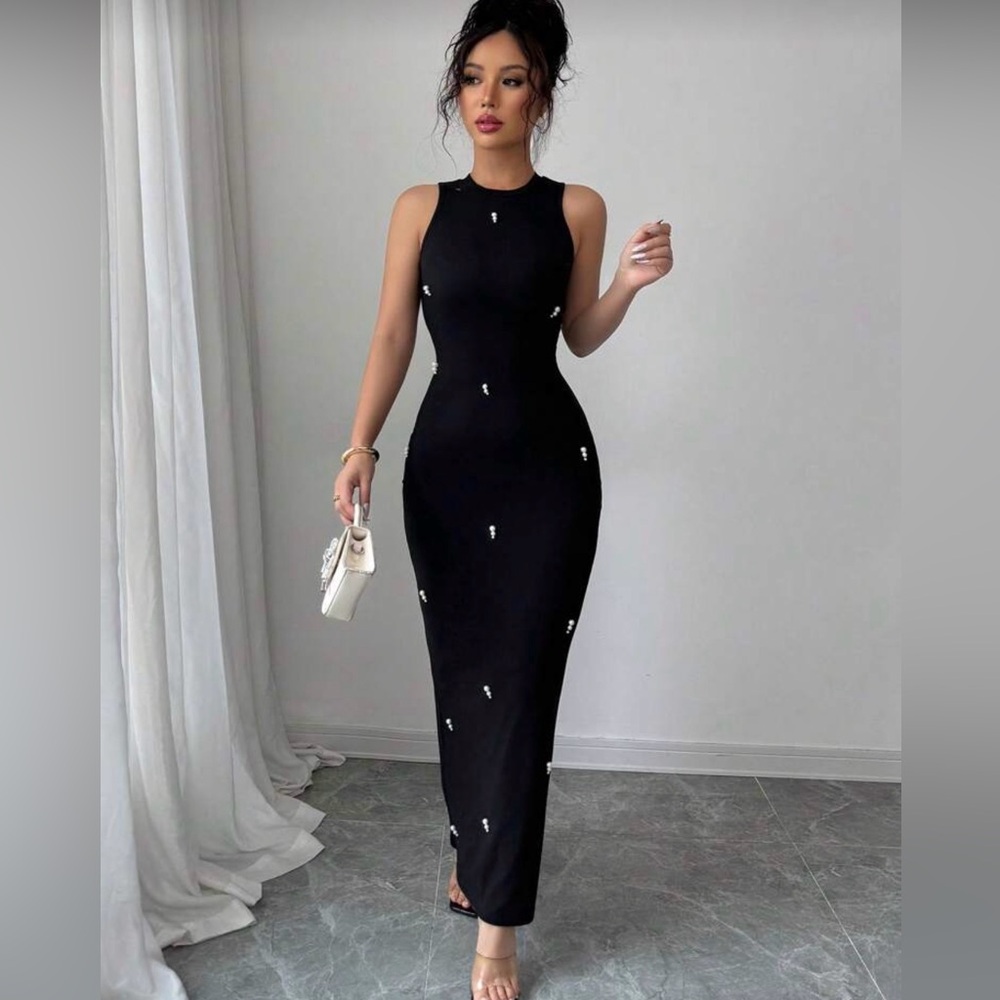 Elegant Black Sleeveless round neck bodycon fitted dress Beaded details size XL